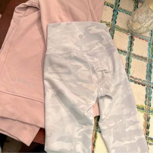 Lululemon white camo leggings sz 0